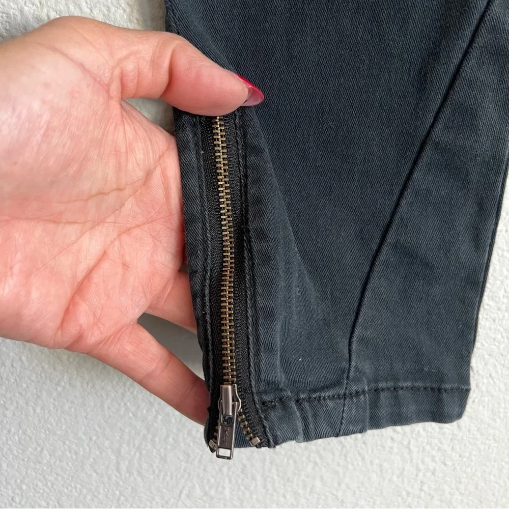 Free People Black Military Skinny Leg Cargo Pants. Size 26 - Picture 6 of 7